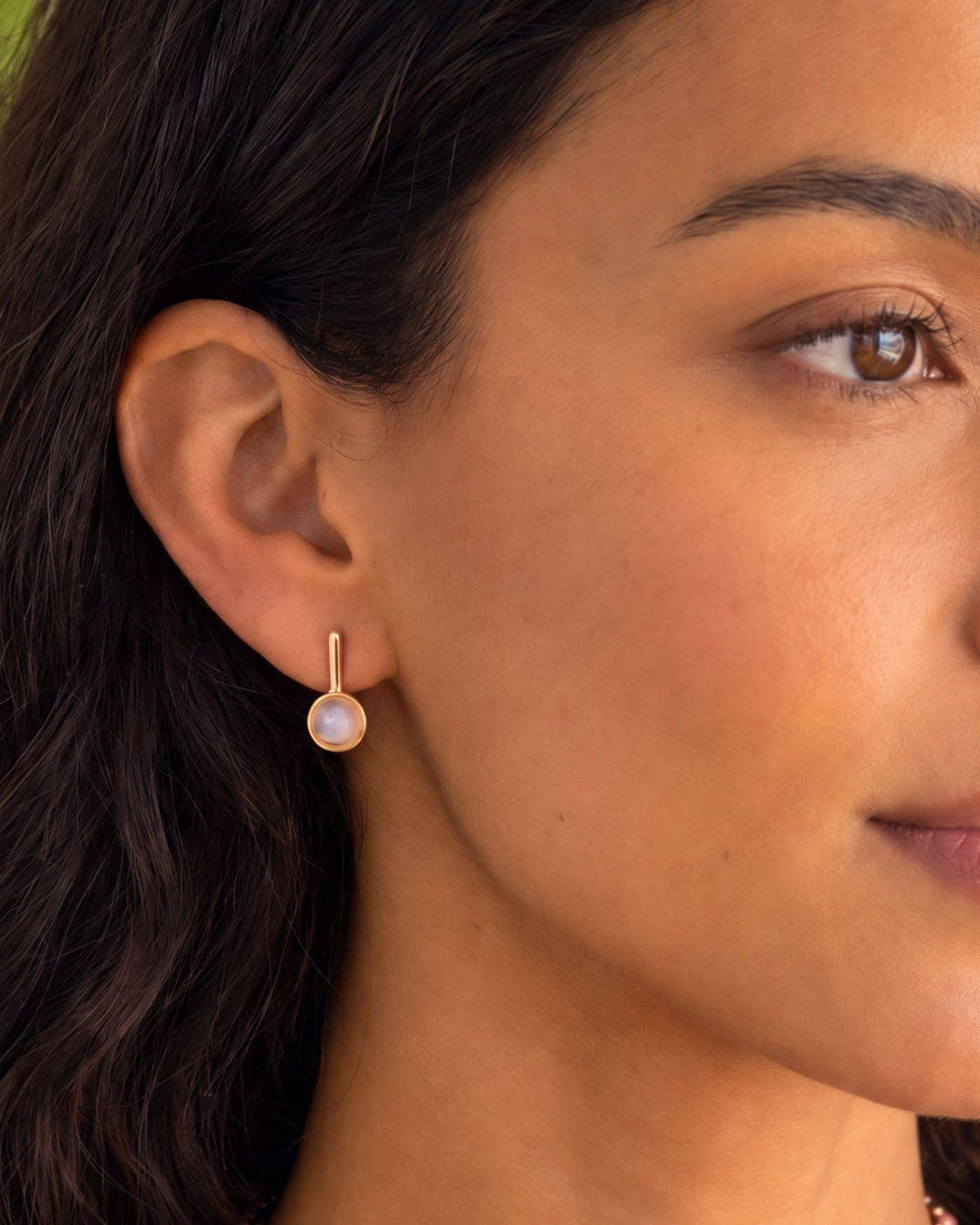 Bar Stud Earrings in Rose Quartz