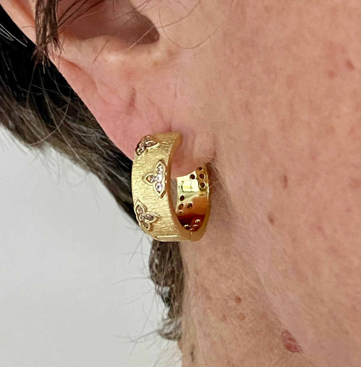 Satia Hoop Earrings
