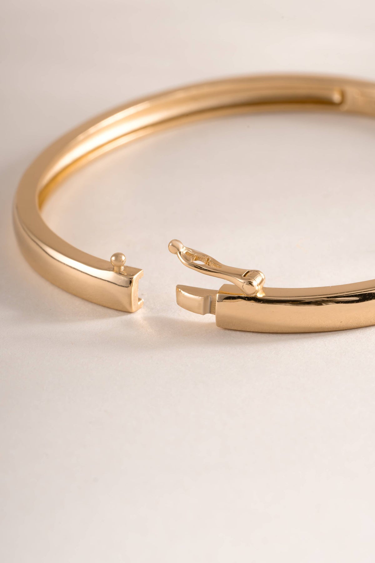 Minimalist Bangle