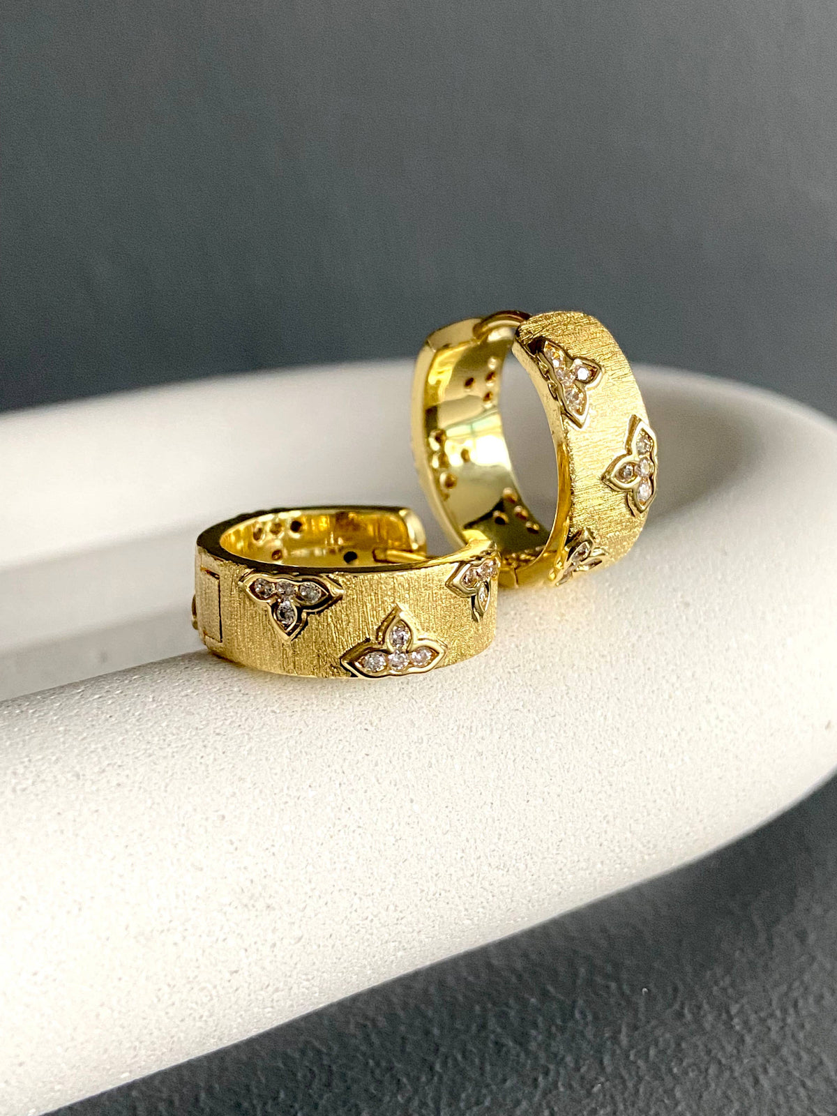 Satia Hoop Earrings
