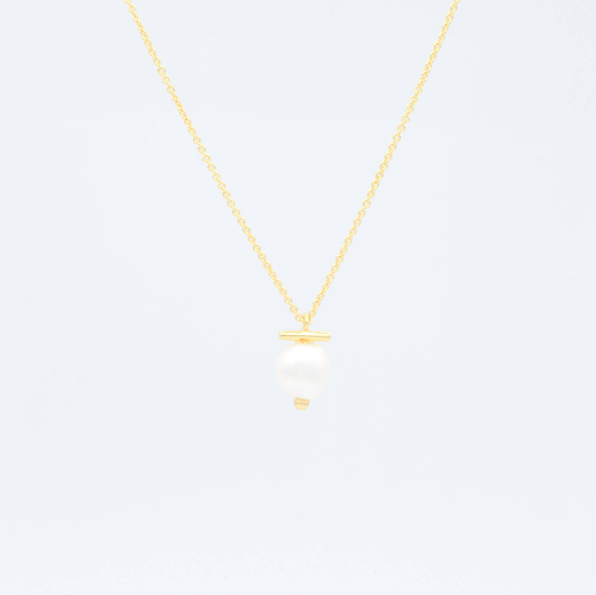 Gold- Plated Necklace with Pearl Drop Pendant
