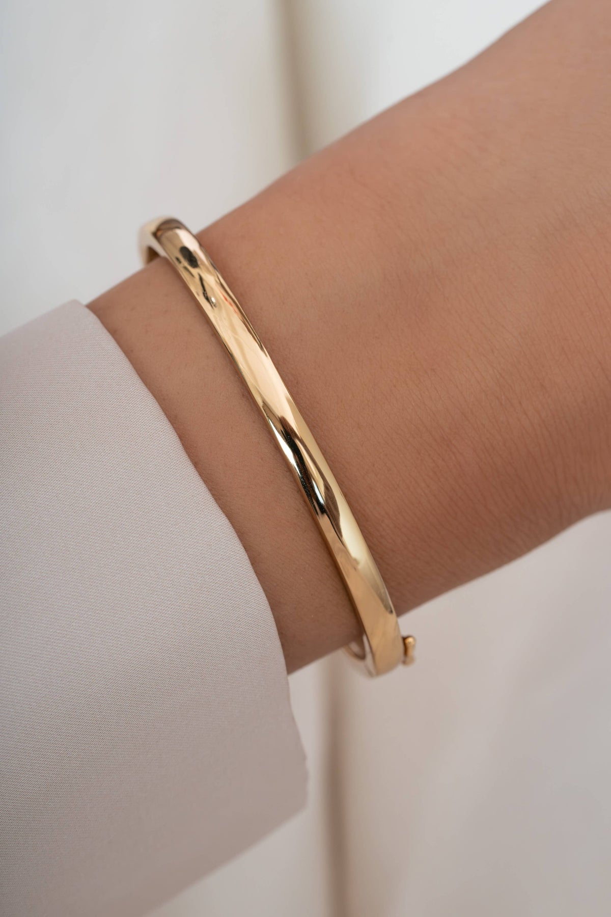 Minimalist Bangle